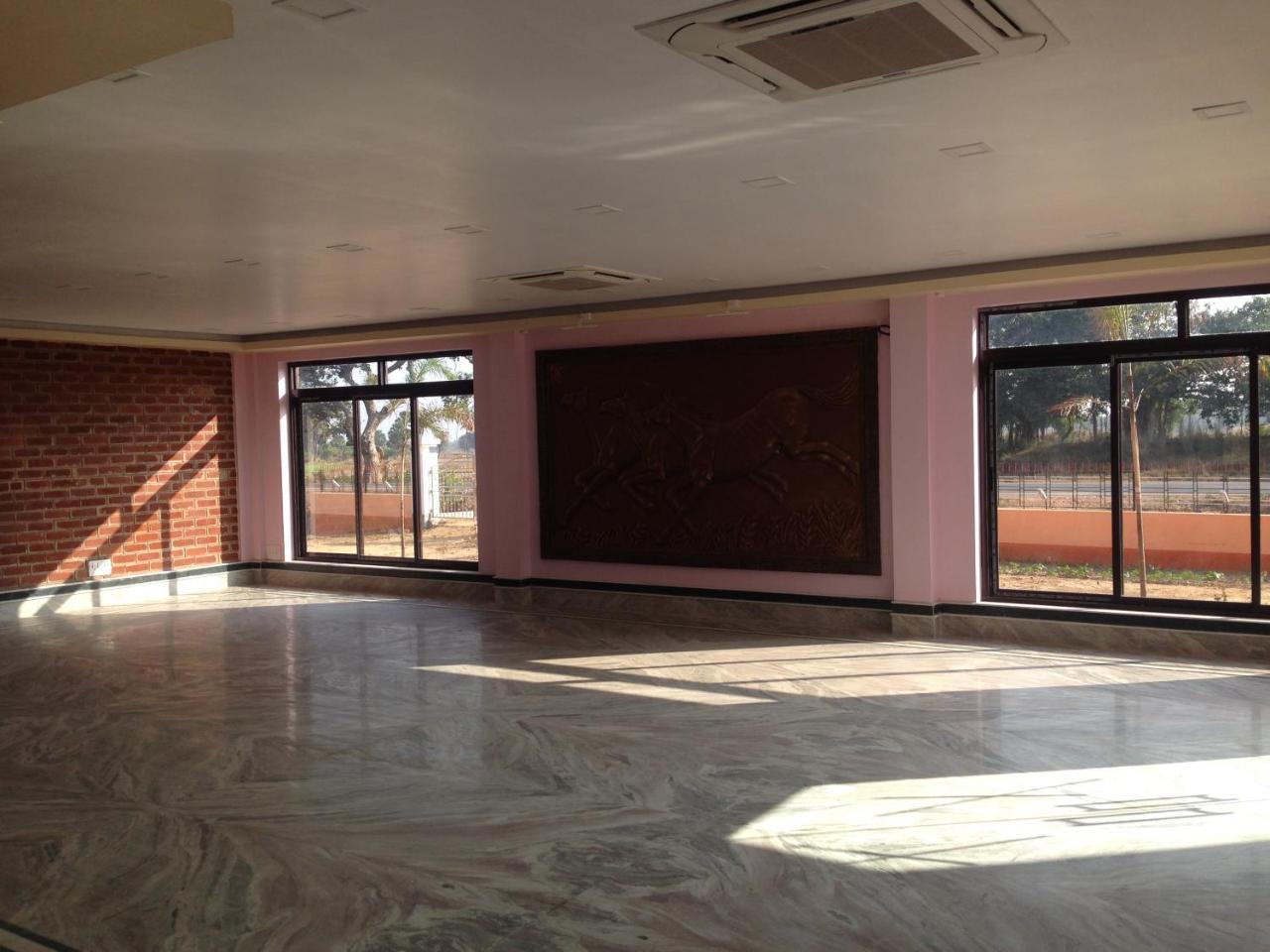 Whispering Woods Inn Bolpur Exterior foto