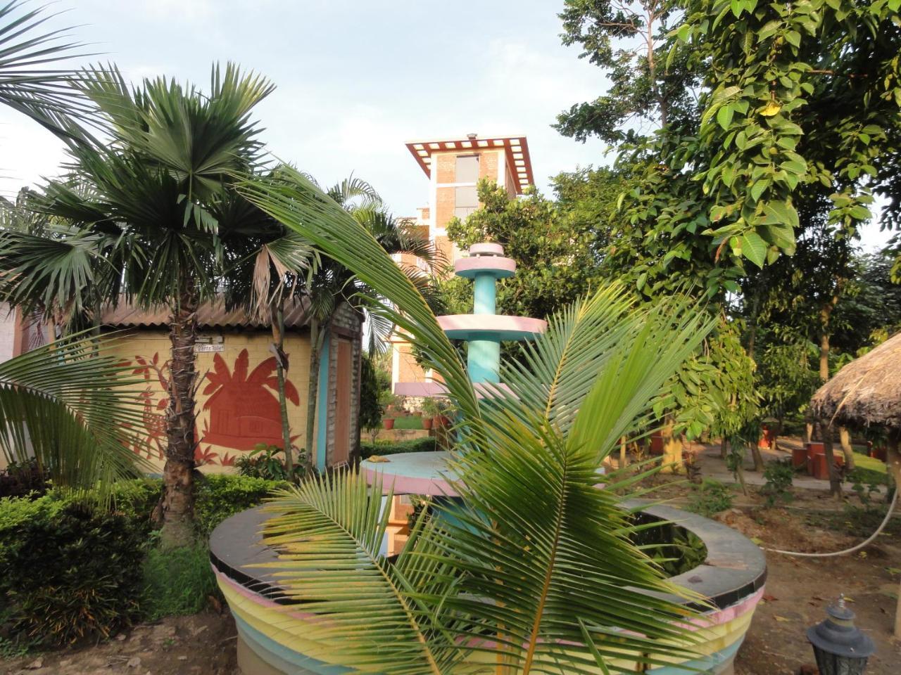 Whispering Woods Inn Bolpur Exterior foto
